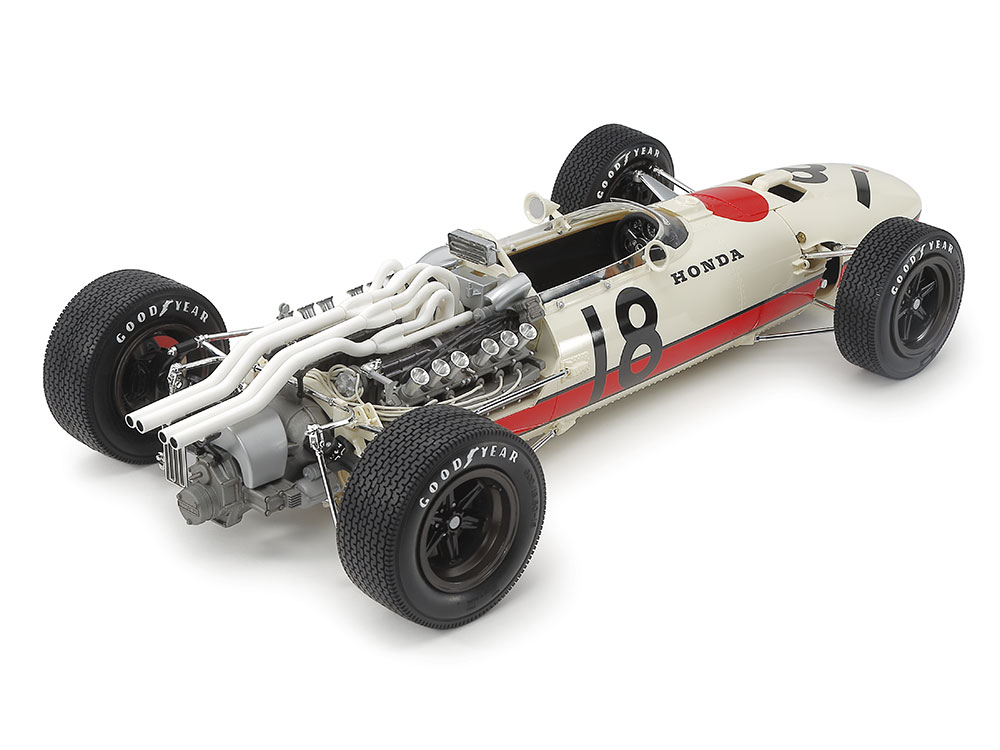 Plastikový model závodního vozu Honda RA273
