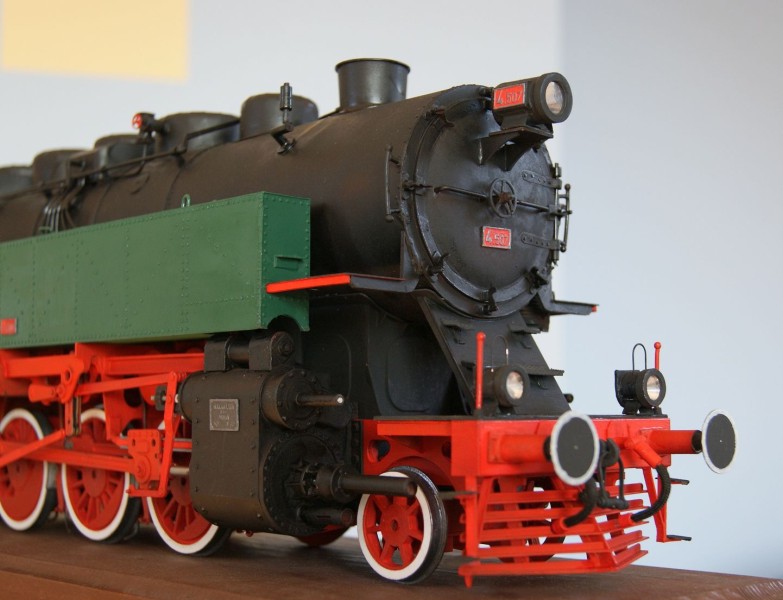 Papírový model parní lokomotivy HCP 1-6-2 Bułgar