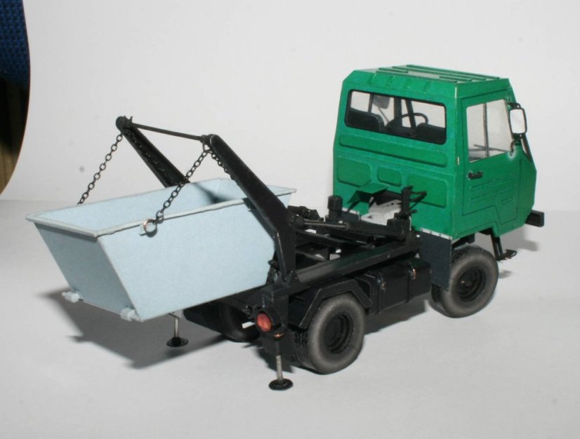 IFA multicar 25 - ramenový nosič kontejnerů