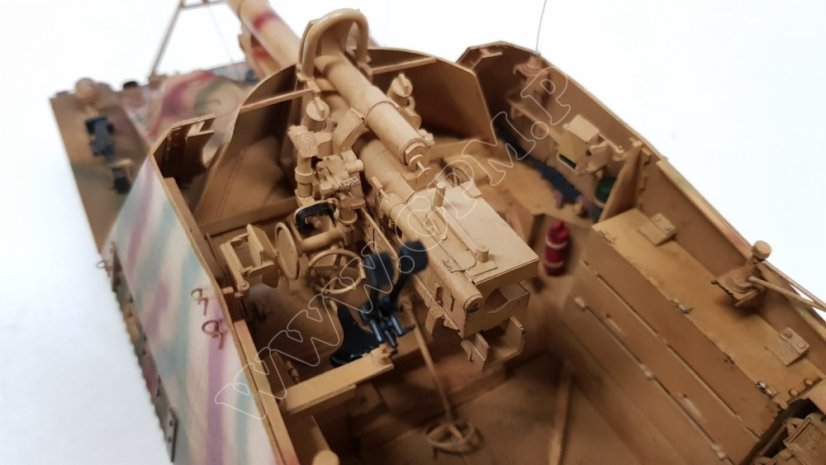 Sd.Kfz.164 Nashorn