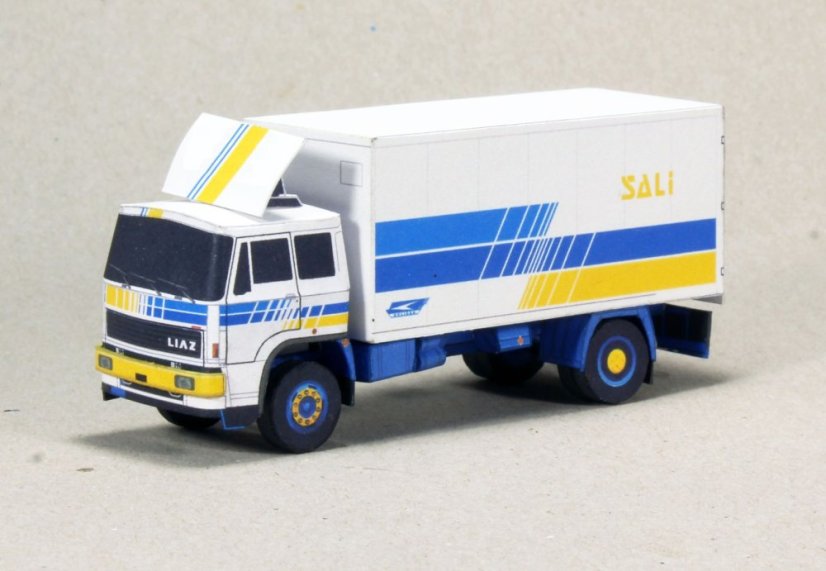 Nákladní automobil s izotermickou skříní