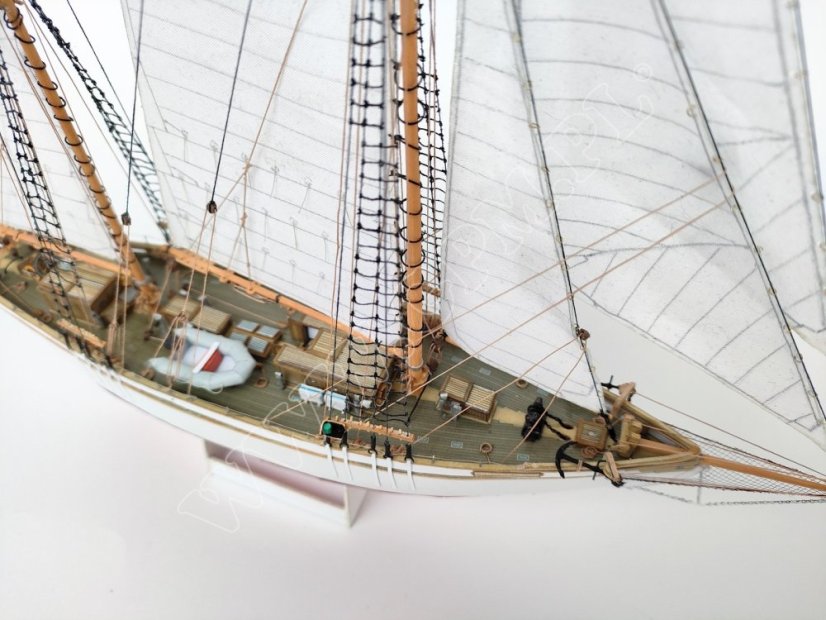 Plachetnice STS General ZARUSKI