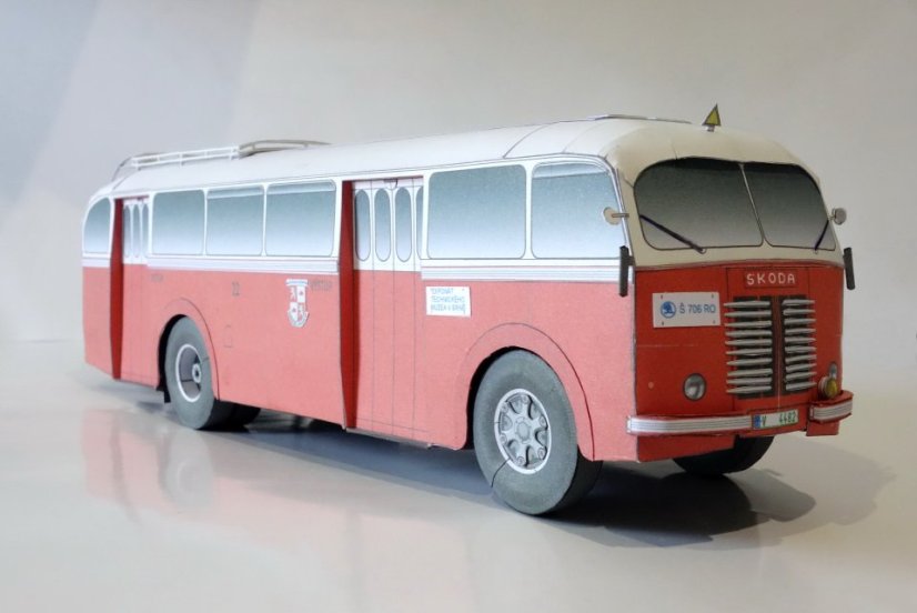 Škoda 706 RO (1974)