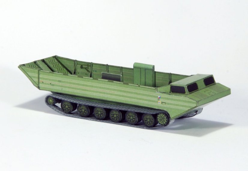 Obojživelný pásový transportér PTS-10