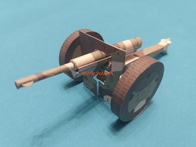 Dělostřelecký tahač C4P s polním dělem 75 mm