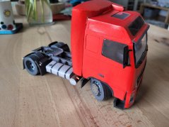 Volvo 460 FH - červená