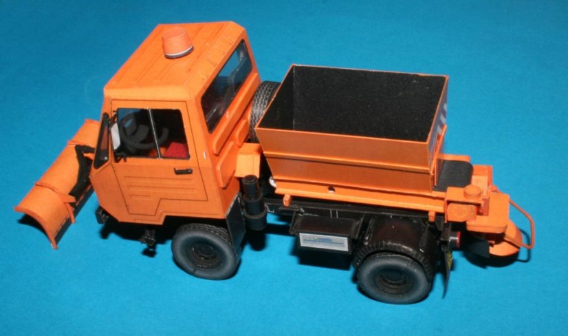 IFA multicar 25 - sypač