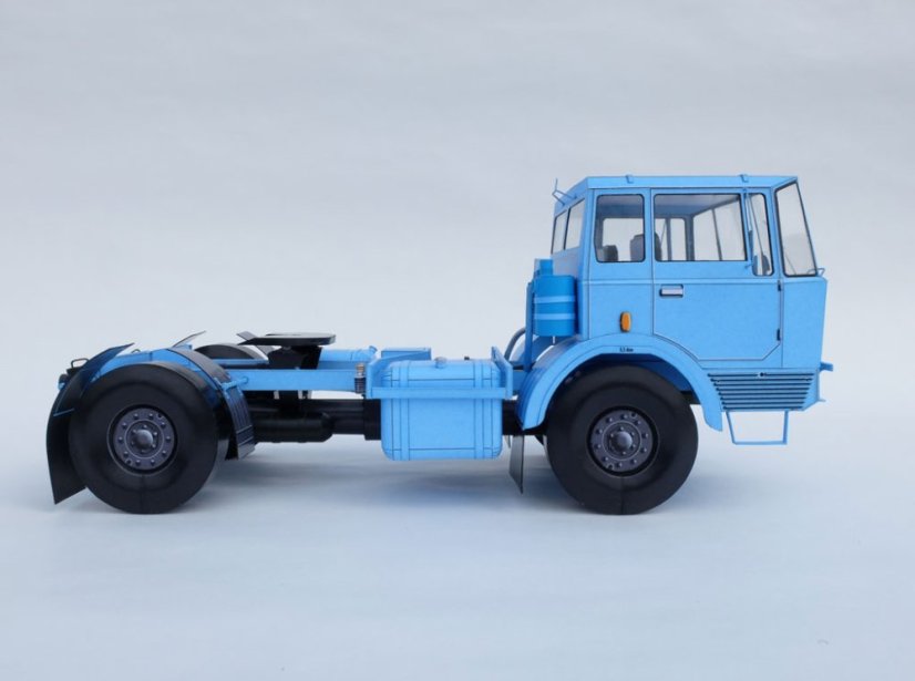 Návěsový tahač Tatra 813 NTH