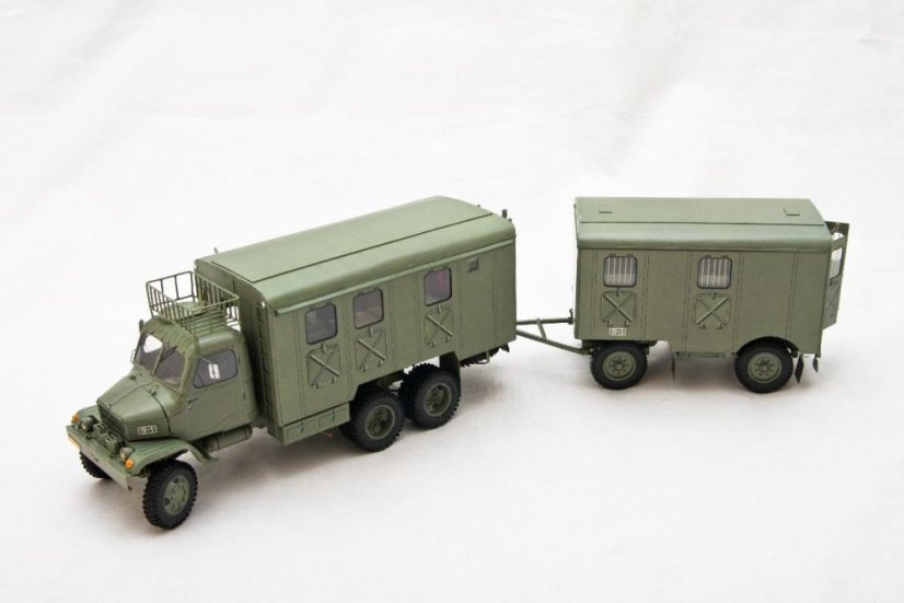 Skriňový príves BSS A3S (PAD IV-2)