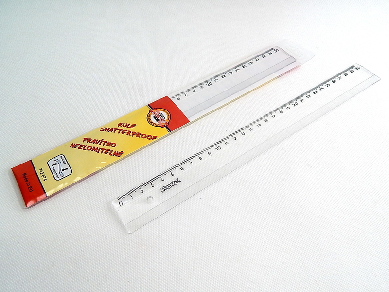 Čiré pravítko, nelámavé, 30 cm