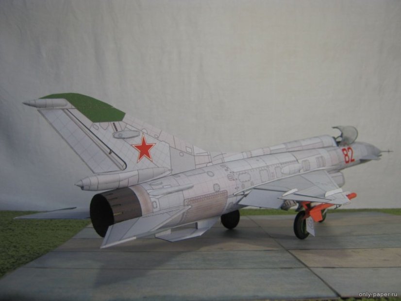 MIG E8