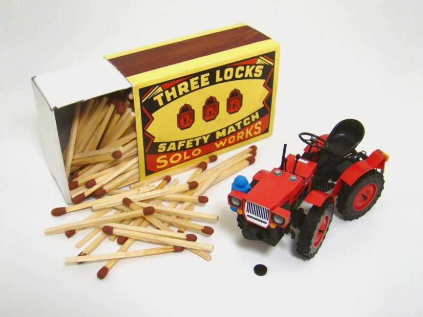 Malotraktor Agrostroj TZ-4K-14 s příslušenstvím