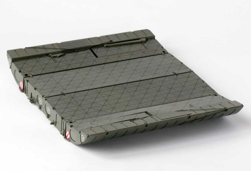 Nosič pontonového sytému Tatra 815 VPR 9 28 265 8x8.1r včetně říčního dílu