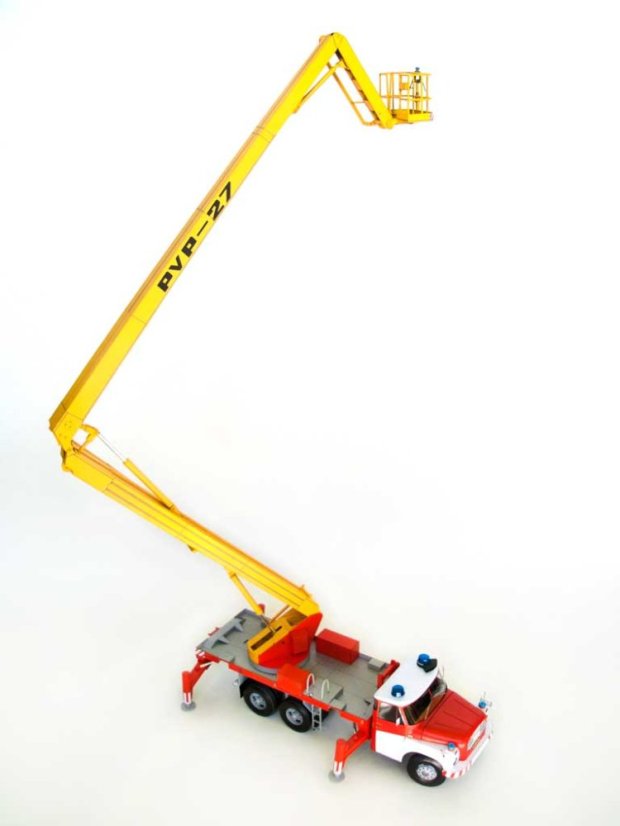 Vysokozdvižná plošina Tatra T148 PVP-27