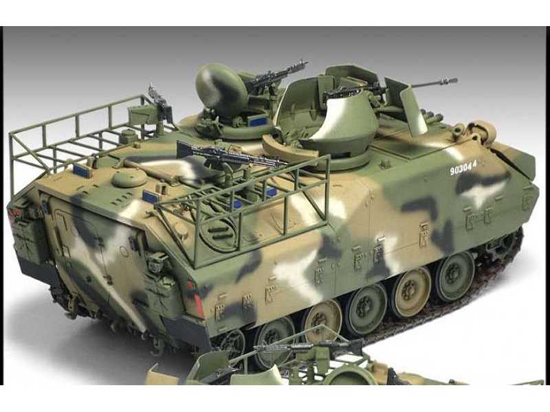 Obrněný transportér ROK KIFV K-200A1
