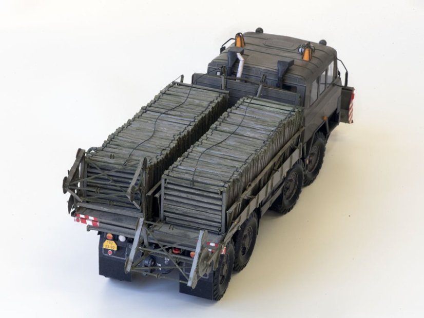 Tatra VT 26 265 8x8.1R - armádní tahač/ženijní speciál