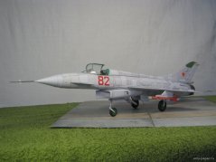 MIG E8