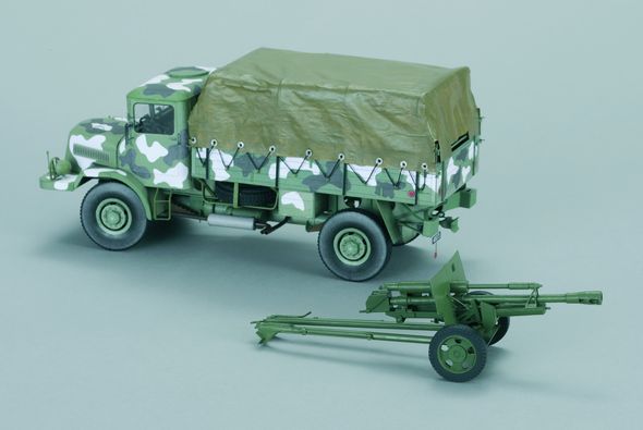 Tatra 128 valník - zimní kamufláž