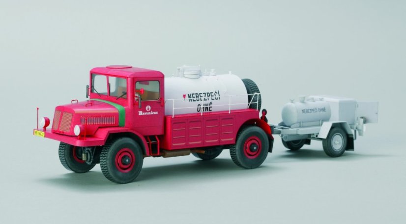 Tatra 128C s palivovým přívěsem HEFA