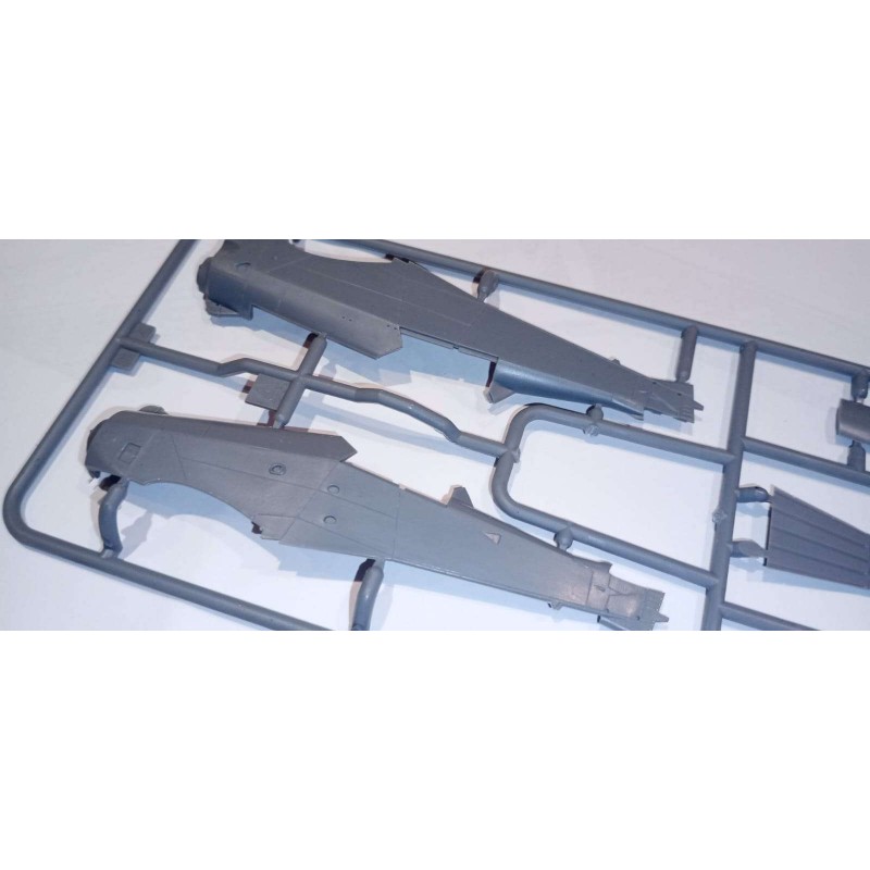 AVA-303 (M-18B) Dromader