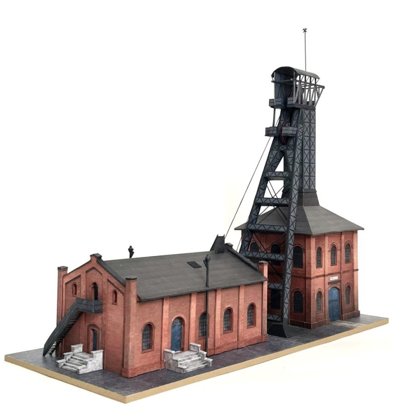 Důlní šachta Glowacki se strojovnou – 1902