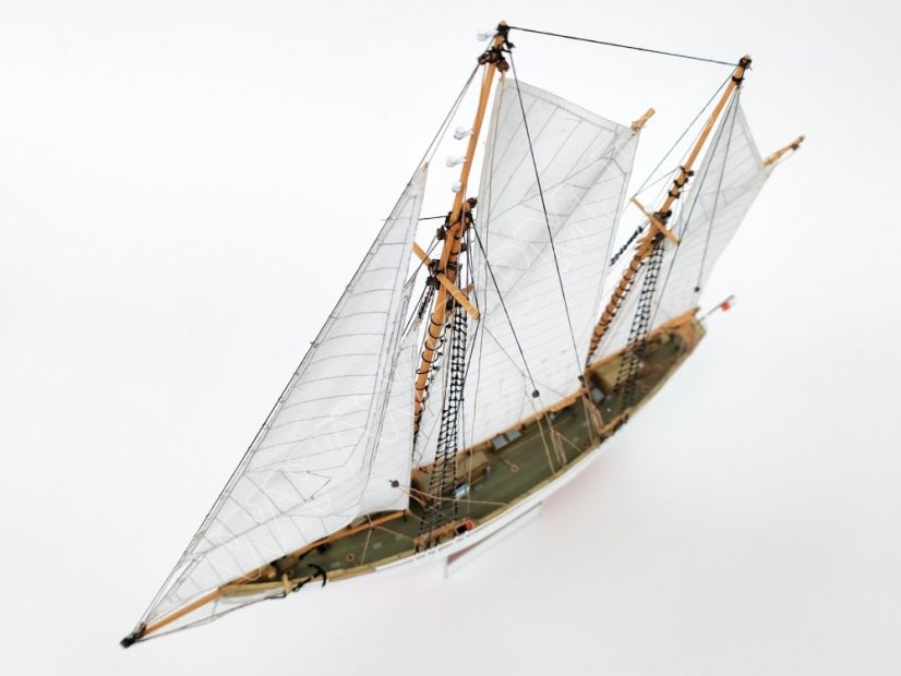 Plachetnice STS General ZARUSKI