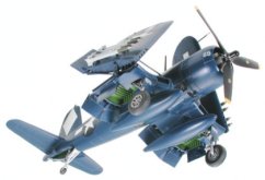 F4U-1D Corsair w/Moto-Tug