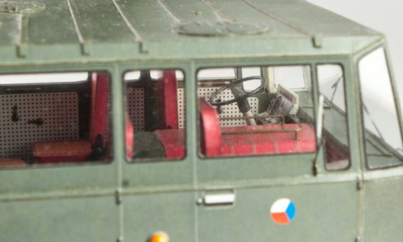 Tatra 813 8x8 KOLOS - armádní tahač