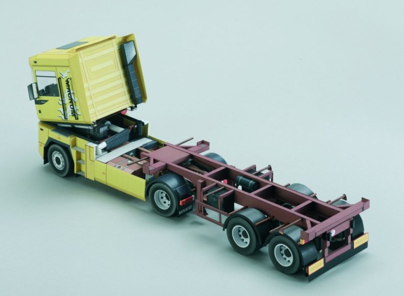 Renault AE 500 Magnum s návěsem