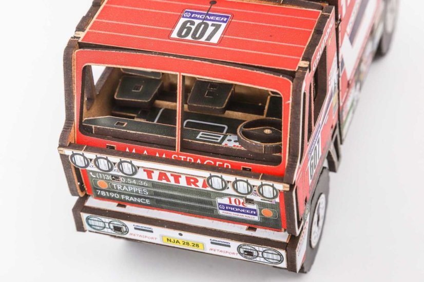 Tatra 815 4x4 Dakar 1988 - dřevěná stavebnice