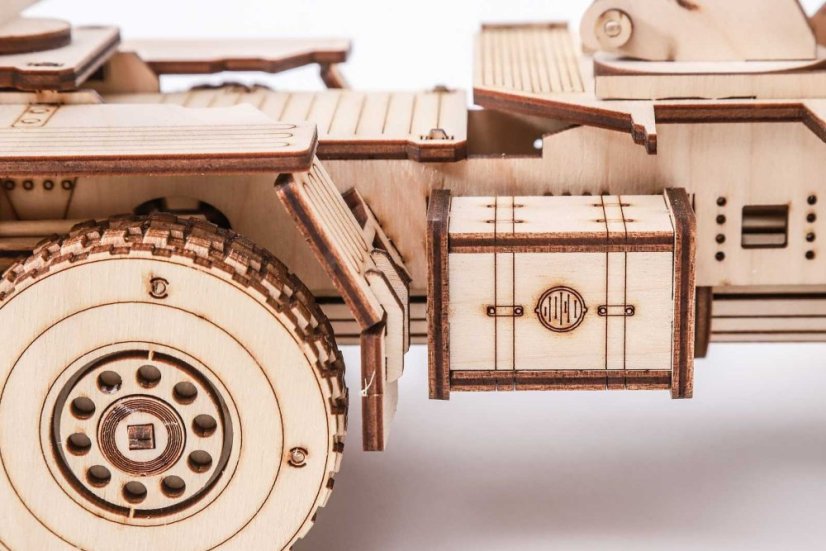 Tatra 815 lesovoz - dřevěná stavebnice