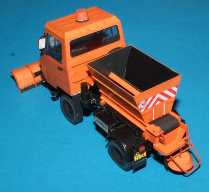 IFA multicar 25 - sypač