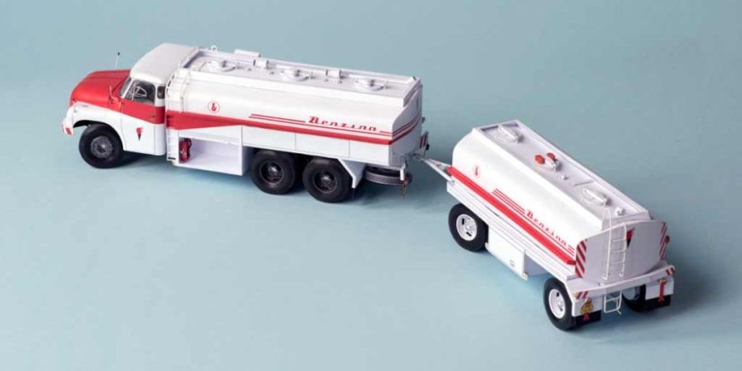 Autocisterna Tatra 138 C-12 Benzina