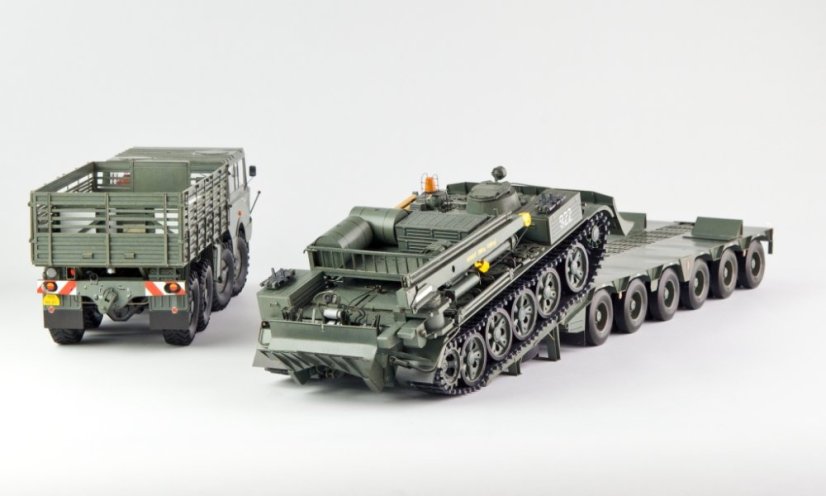 Tatra 813 8x8 KOLOS - armádní tahač