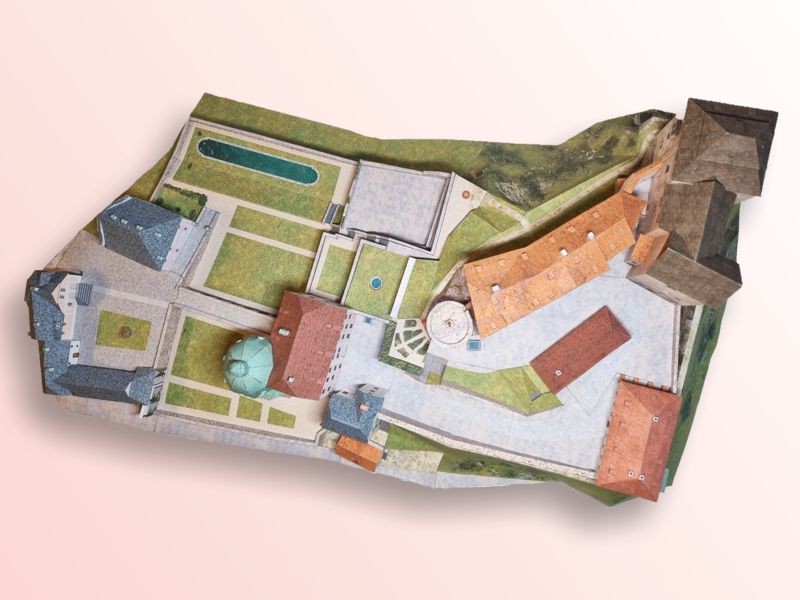 Hrad a zámek Bečov nad Teplou + Relikviář sv. Maura