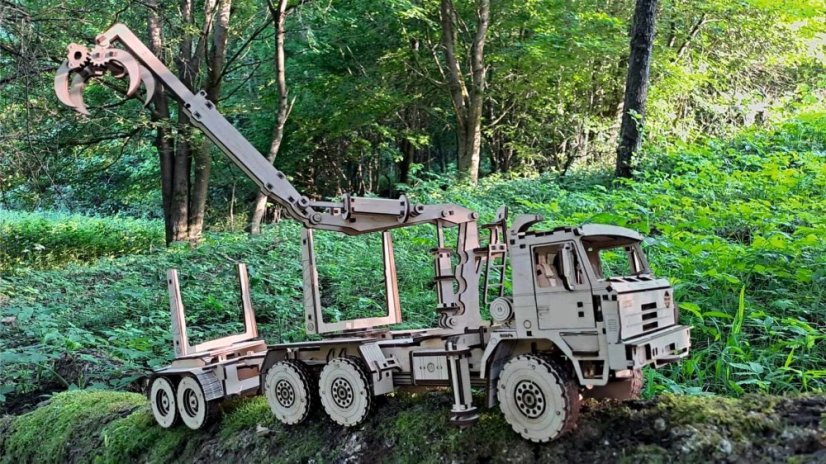 Tatra 815 lesovoz - dřevěná stavebnice