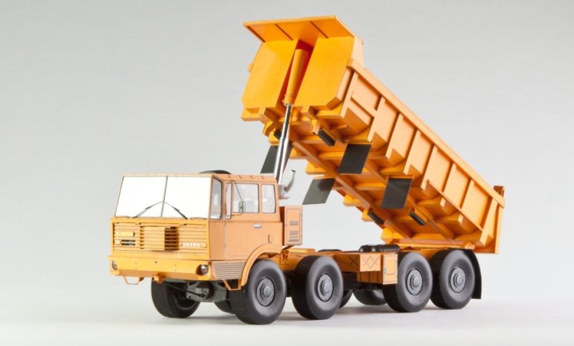 Jednostranný sklápěč Tatra 813 S1 8x8 - DRTIKOLKA