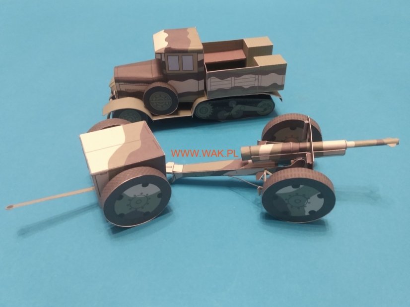 Dělostřelecký tahač C4P s polním dělem 75 mm