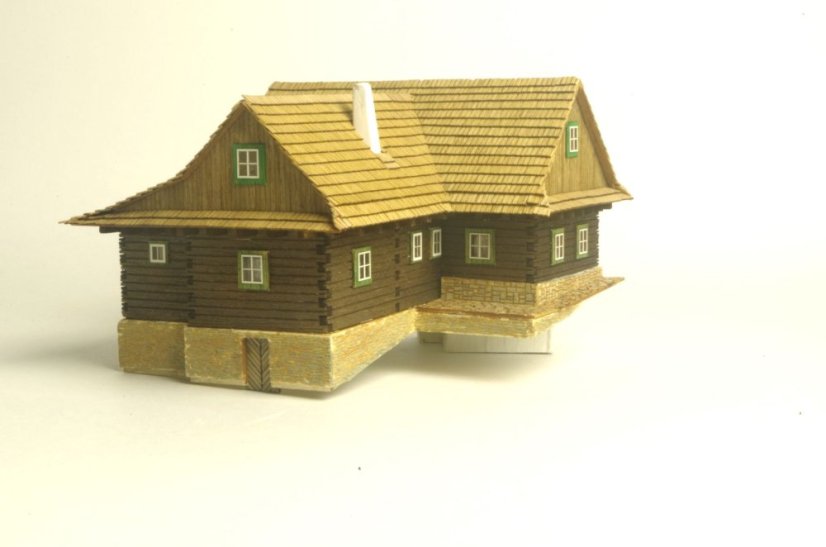 Dřevěnice ze vsetínských kopců 1:87