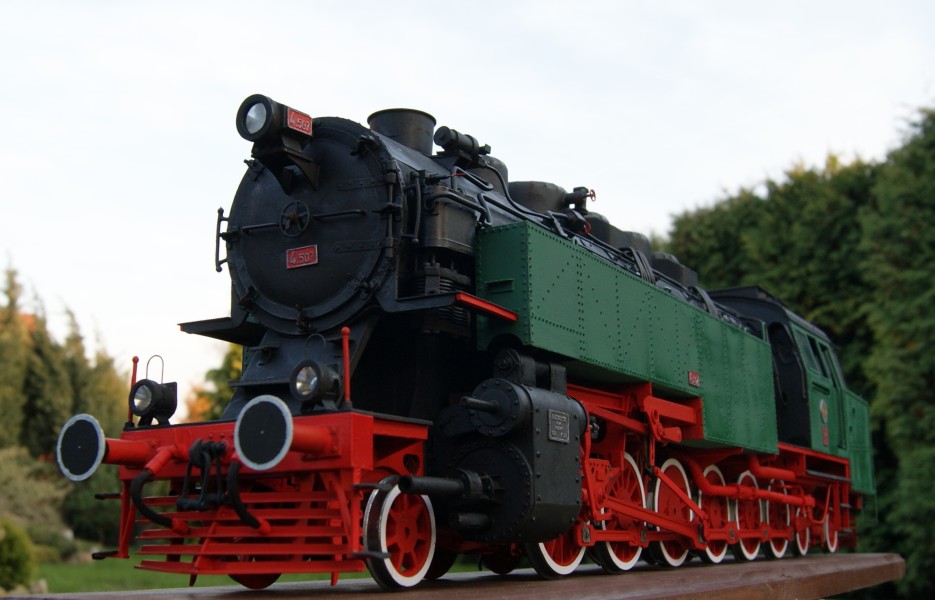 Papírový model parní lokomotivy HCP 1-6-2 Bułgar